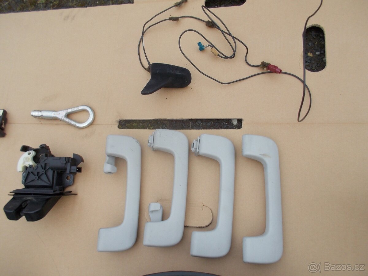 Díly interiéru Audi A4 B7 - 13