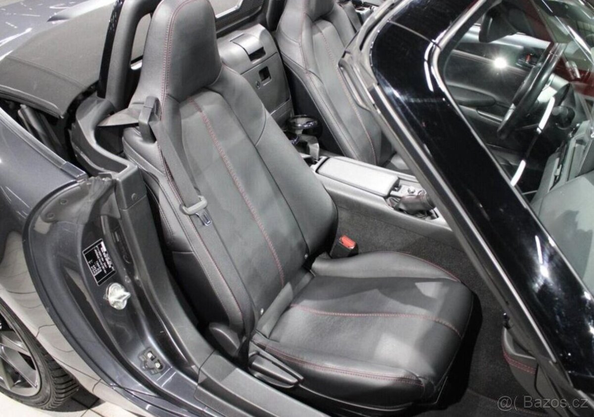 Mazda MX-5 Skyactive Exclusive-Line benzín manuál - 13