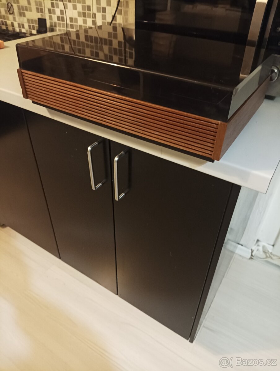 Tesla Stereo B101 - 13