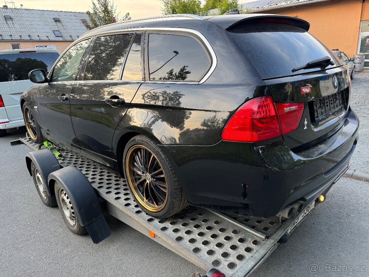 BMW E91 330d N57D30 LCi M-Paket blacksaphire dily - 13