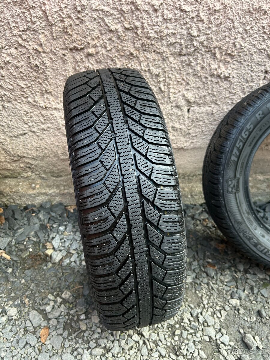 Prodám gumy 175/65/15 - 13