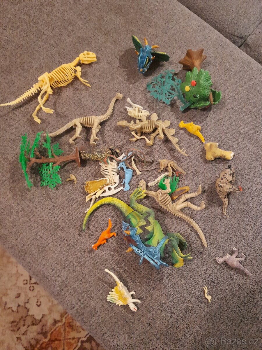 figurky dinosaurus - 13