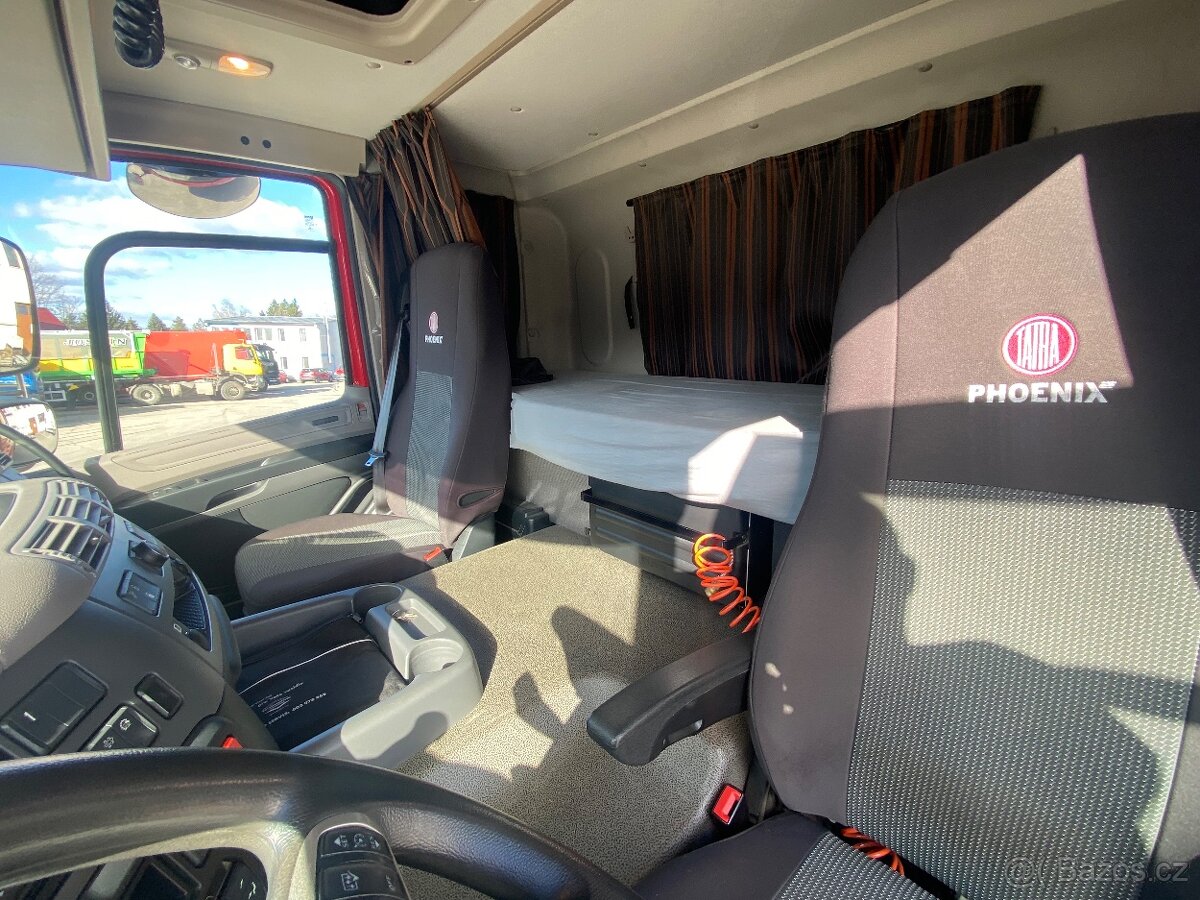 TATRA 4x4 Traktor 79.000 km - 13