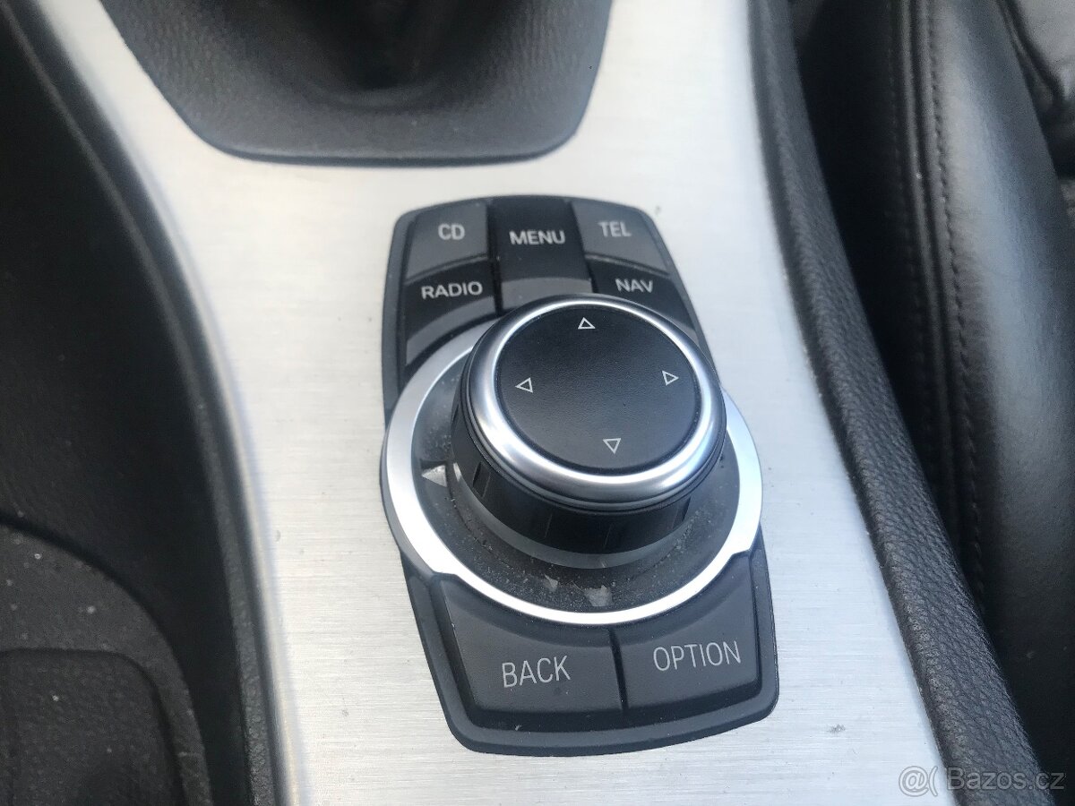 BMW Řada 3, 325i 160KW,MAN,NAVI.DPH. - 13
