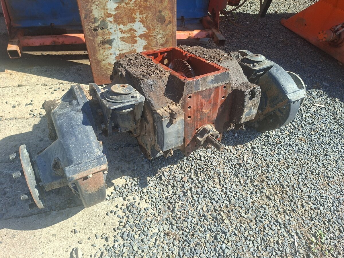 Zetor uřI převodovka - 13