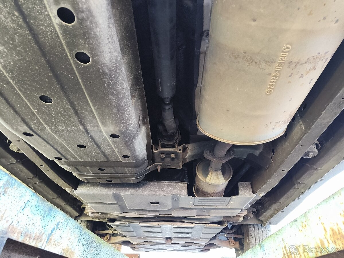 SSANGYONG ACTYON 230 LPG 4X4 - 13