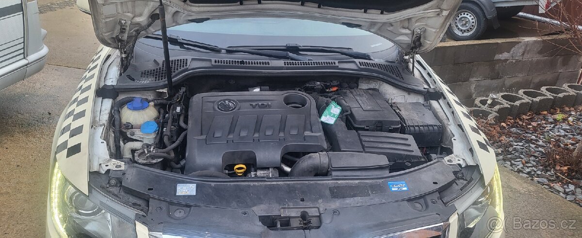 Škoda Superb combi 2.0tdi DSG facelift,Bíla barva - 13