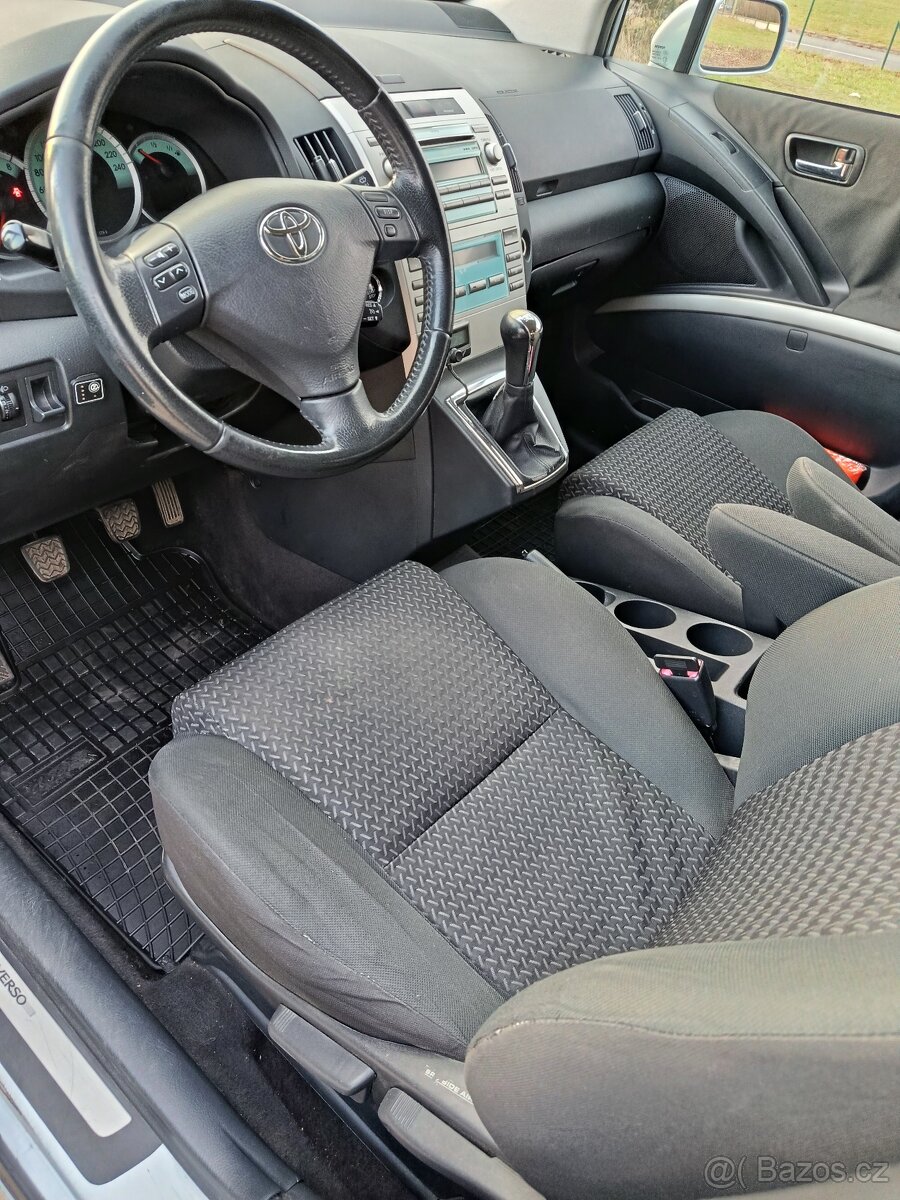 Toyota Corolla verso 1.8 Benzín + Lpg - 13