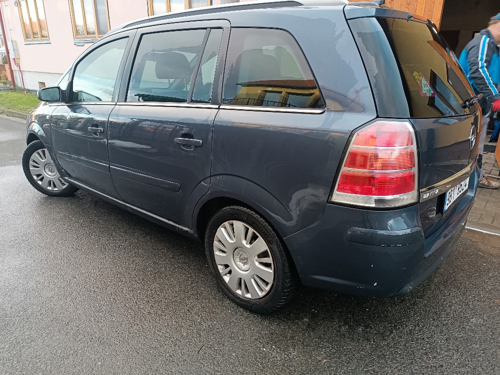 Opel zafira 1.9 - 13
