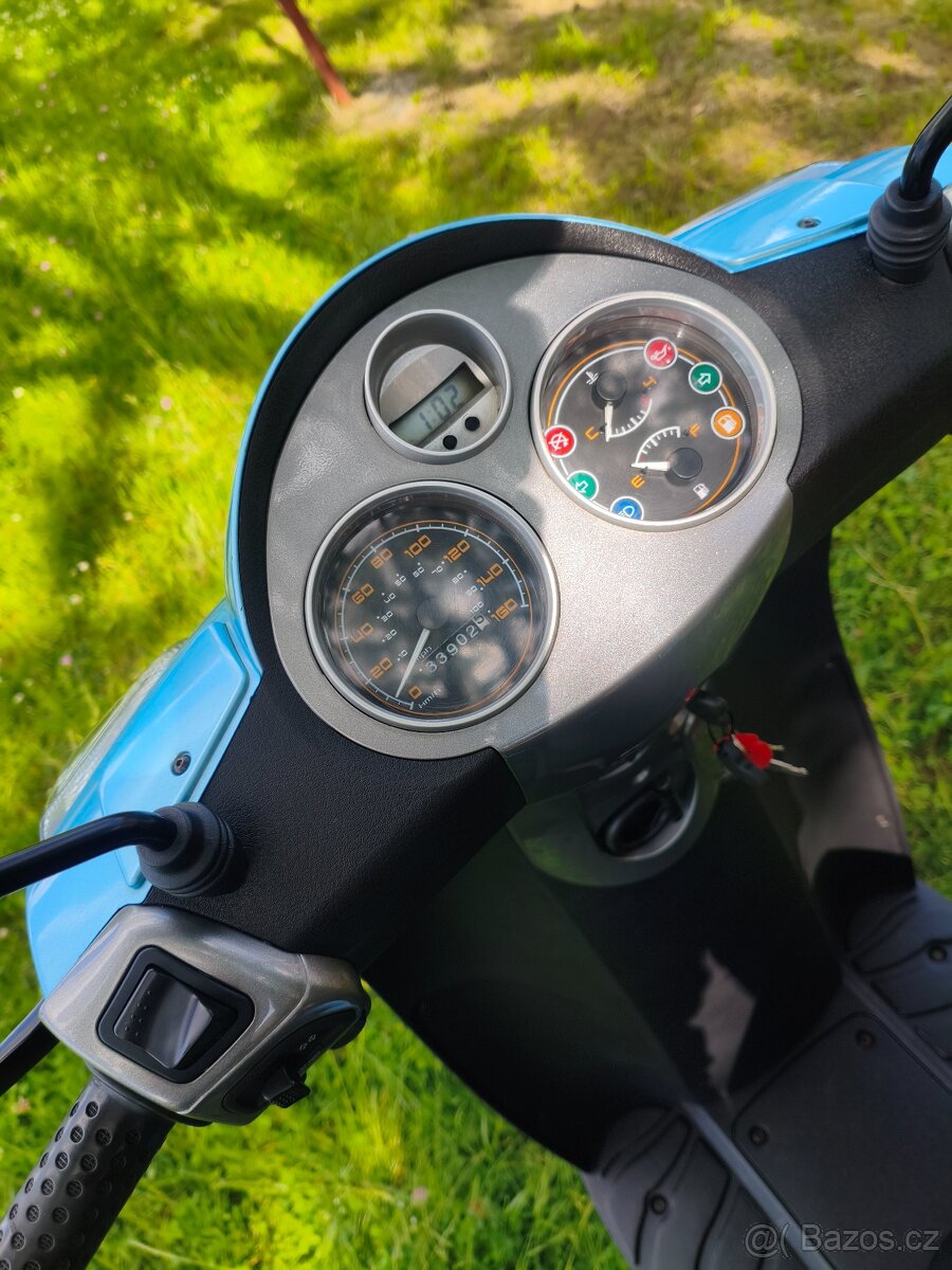 Piaggio Carnaby 125es - 13