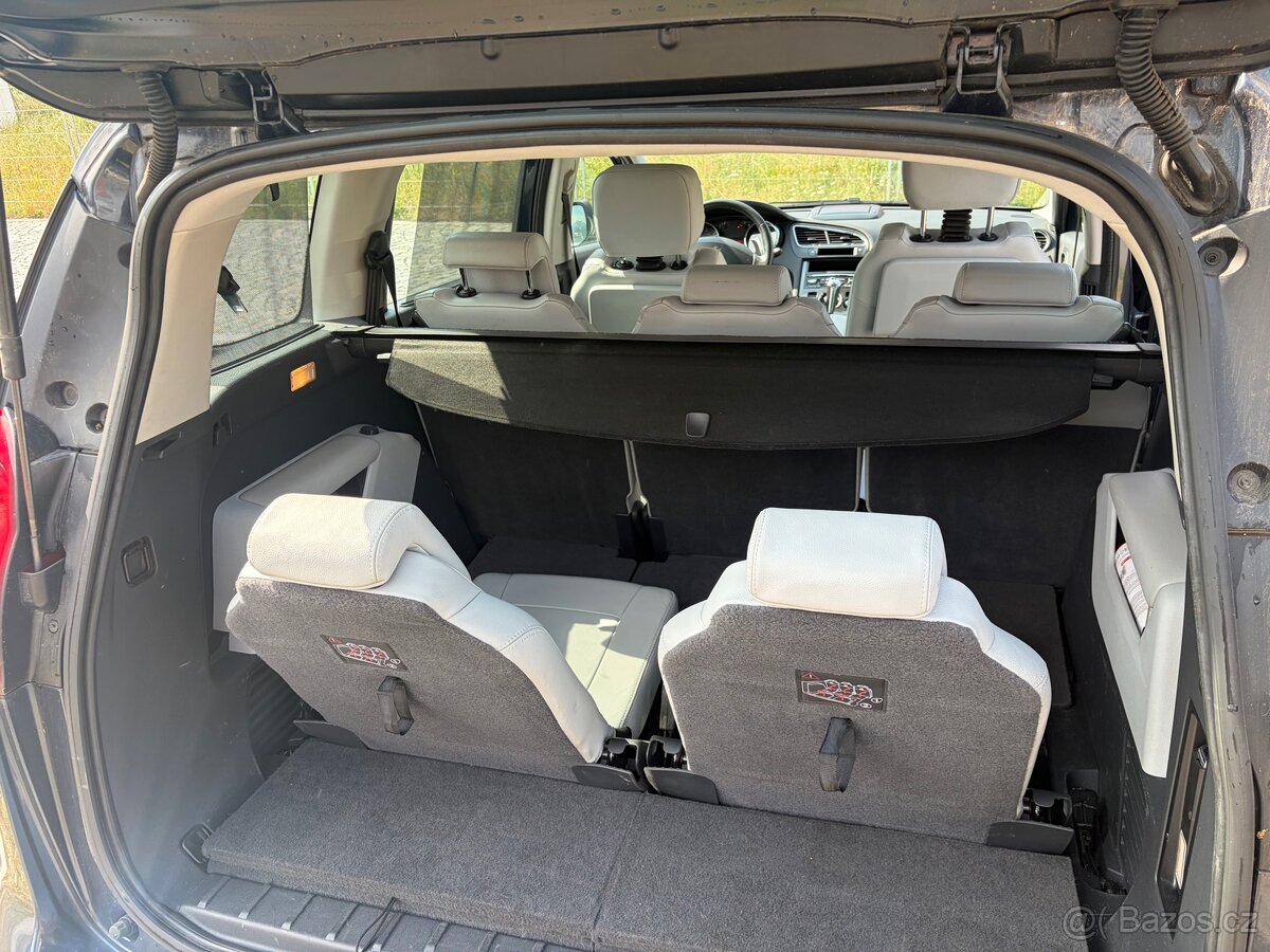 PEUGEOT 5008 1.6 HDI - 13