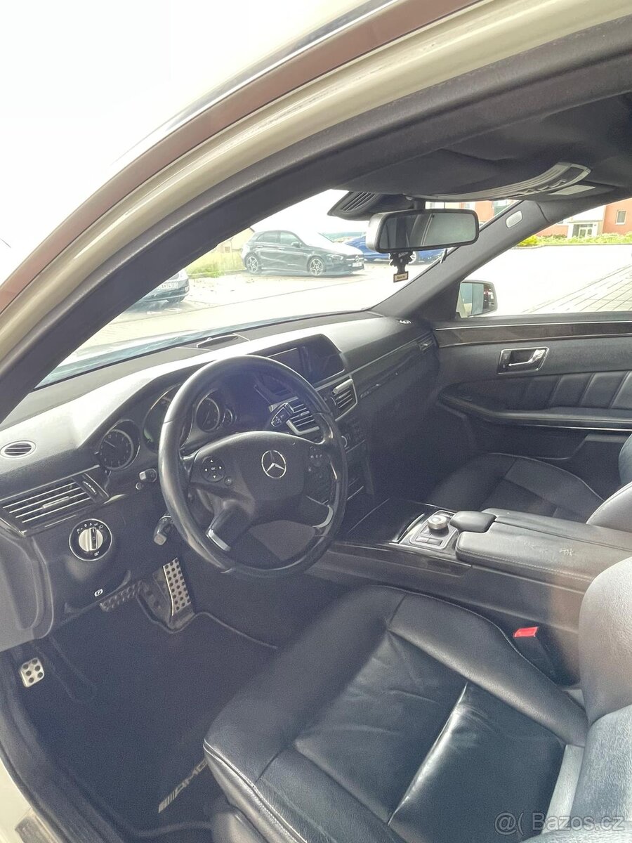 Mercedes-Benz E 350 CDI AMG Paket - 13
