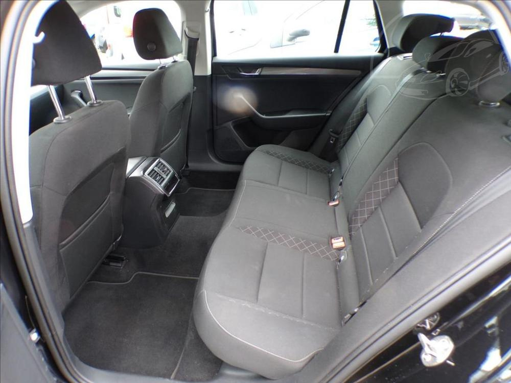 Škoda Superb 2,0 TDI NAVIGACE - 13