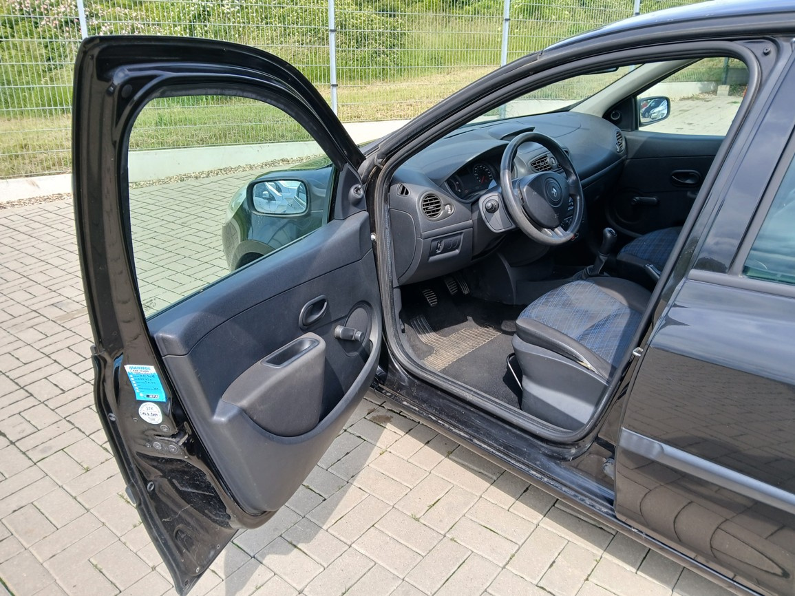 Renault Clio 1,5 dCI - 13