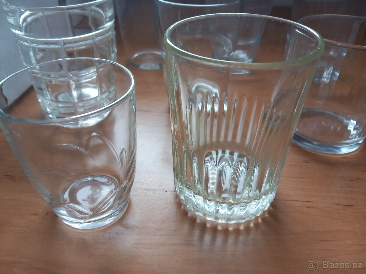 různé sklenice, skleničky - 13