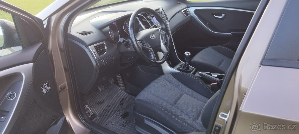 Hyundai I 30 crdi - 13
