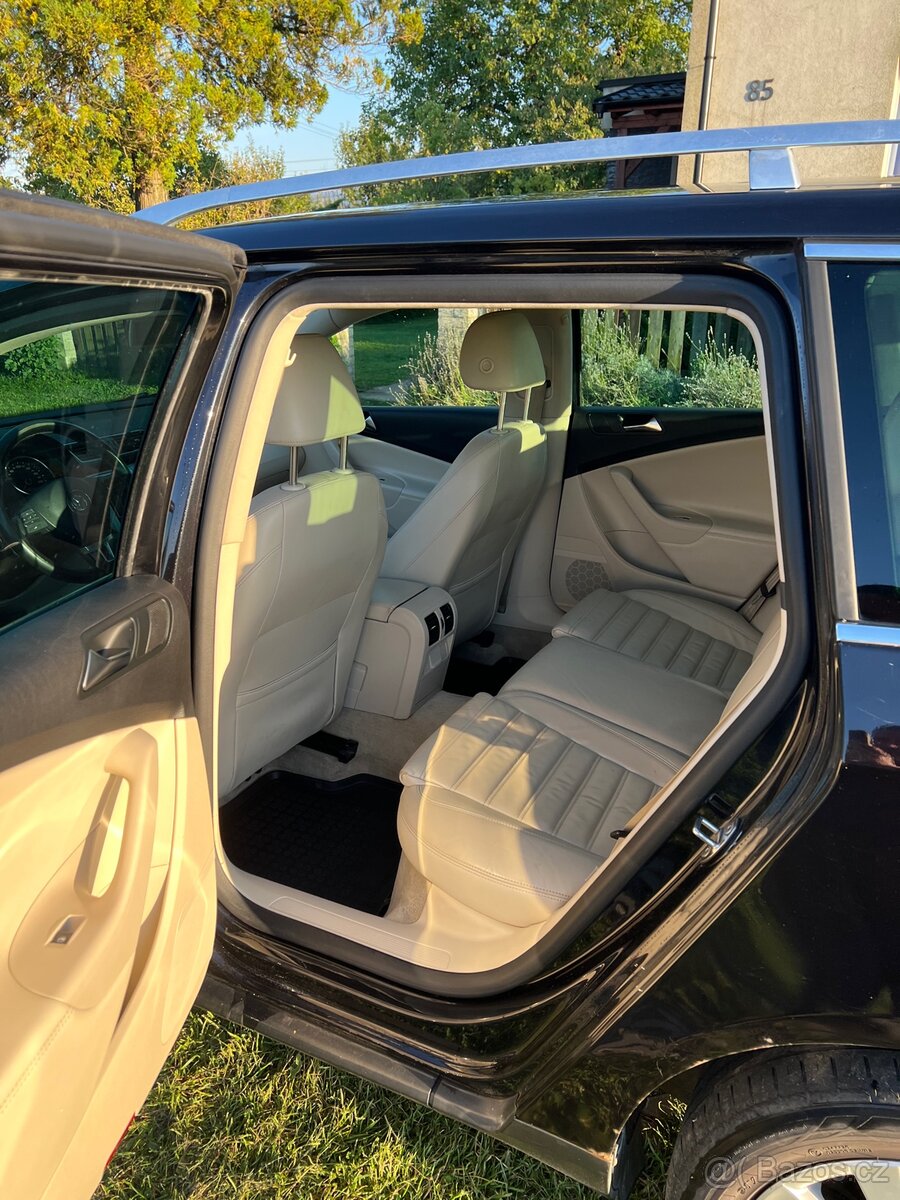Volkswagen Passat - 13