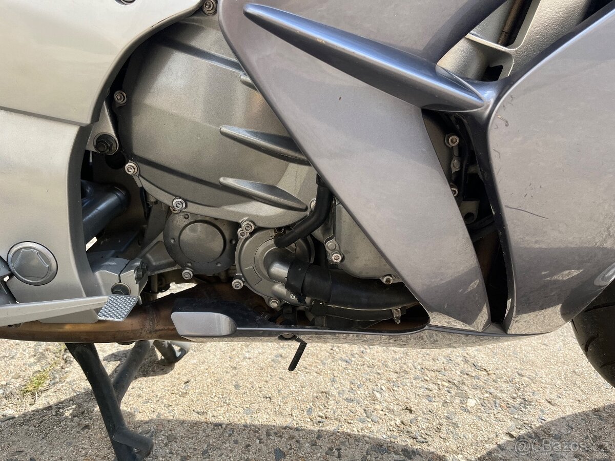 Yamaha FJR 1300 ABS stříkačka - 13
