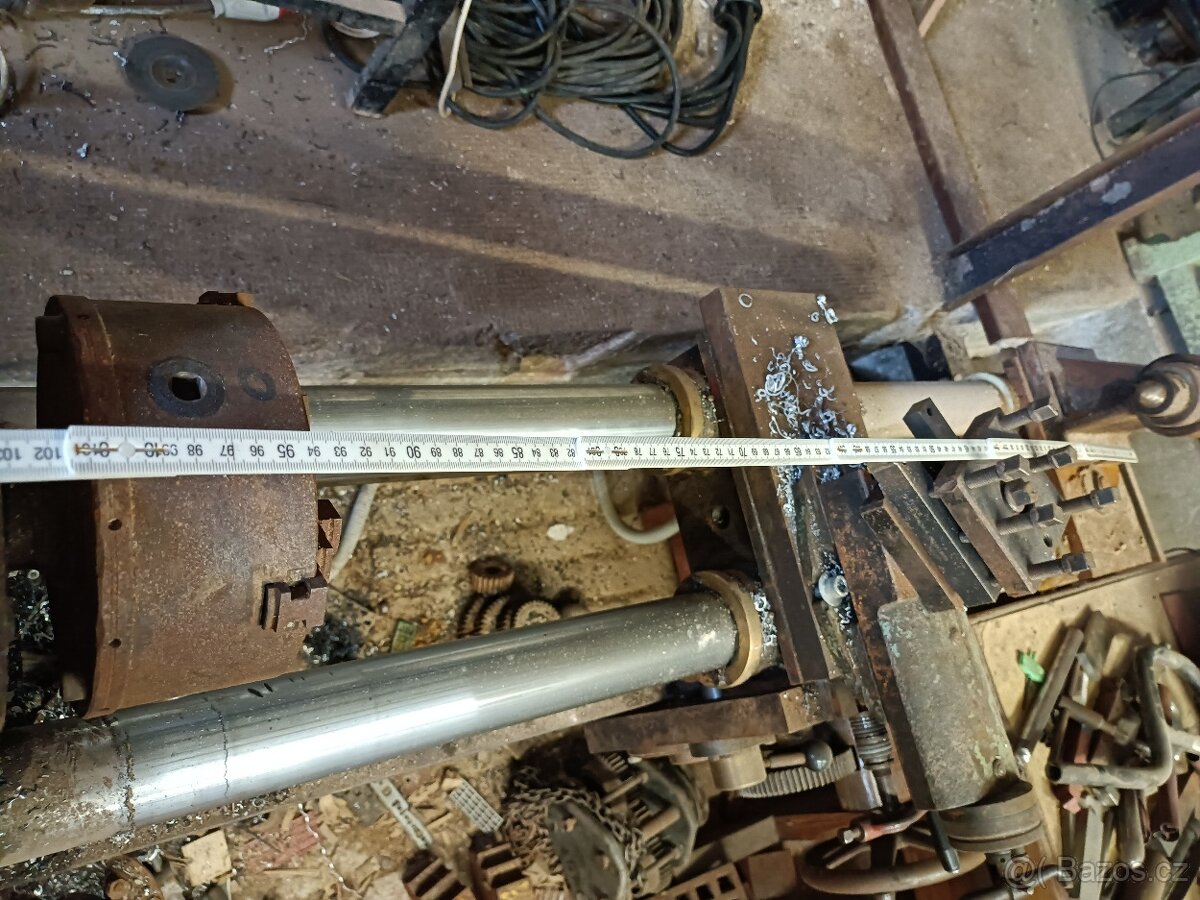 SLEVA Prodám soustruh na dřevo a kov+ frézovací přípravek - 13