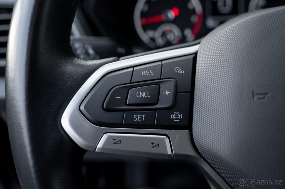 Volkswagen T-Cross - 13