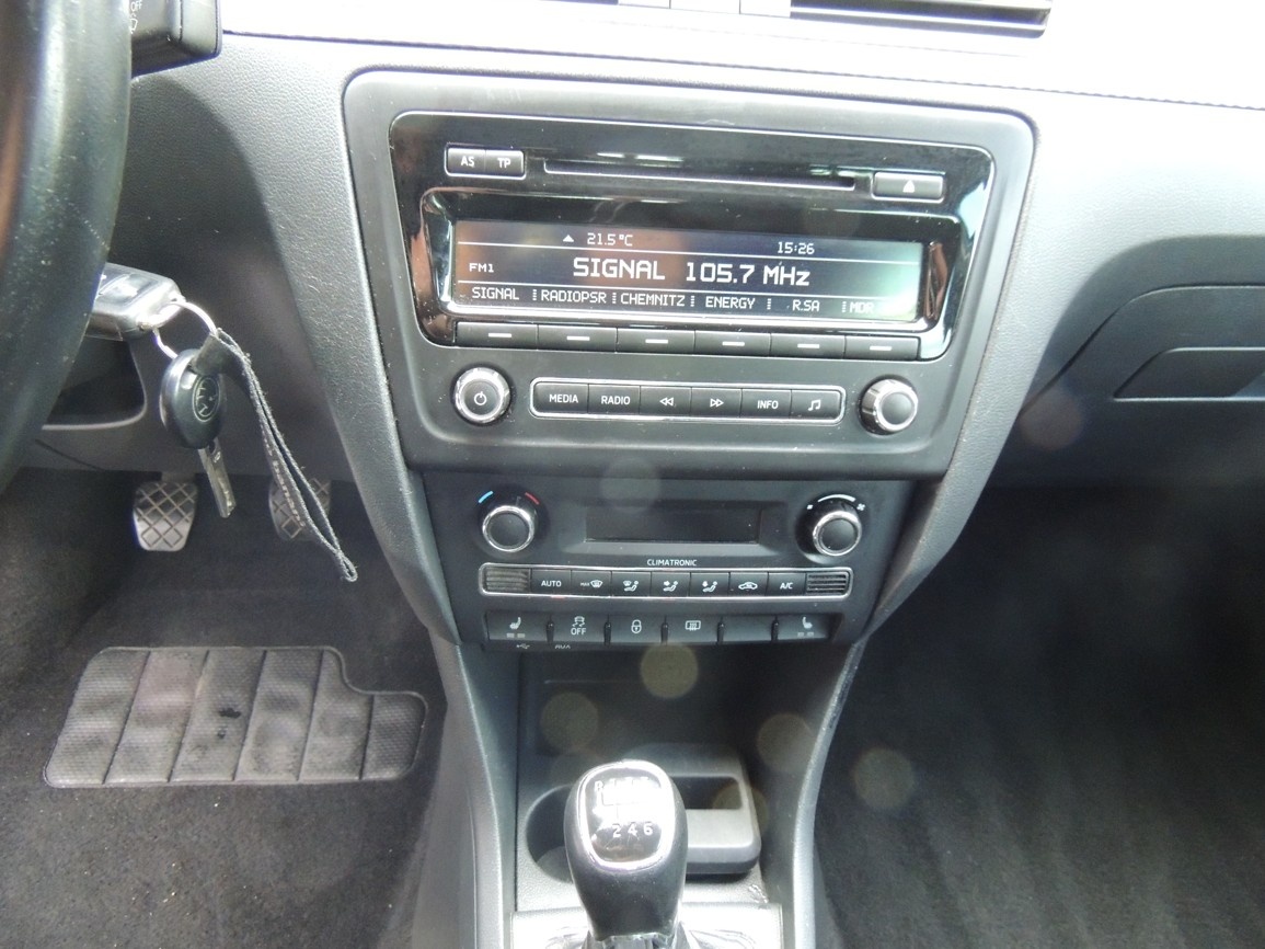 Škoda Rapid Spaceback 1.2TSi,77kw,11/2014,výbava - 13