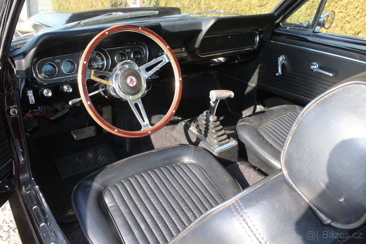 1966 FORD MUSTANG FASTBACK V8 AUTOMATIC SHOW CAR - 13