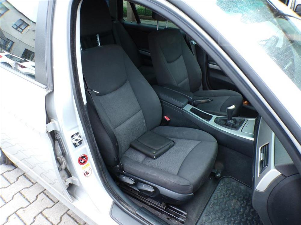 BMW 318 D 2,0 XENONY - 13