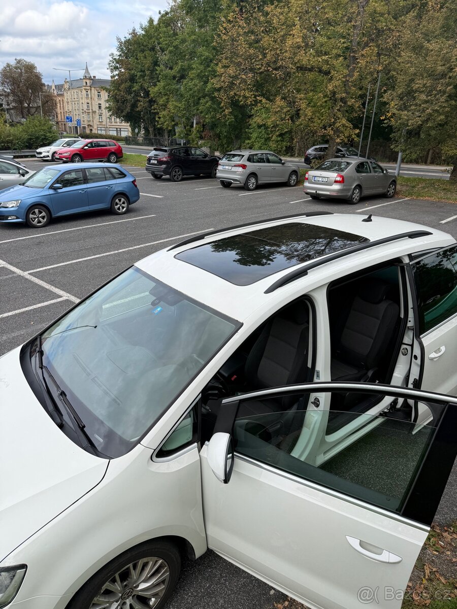 VW Sharan - 13
