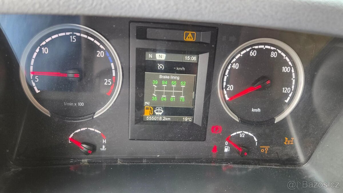 Scania G490 tridem nosnost 17,8t - 13