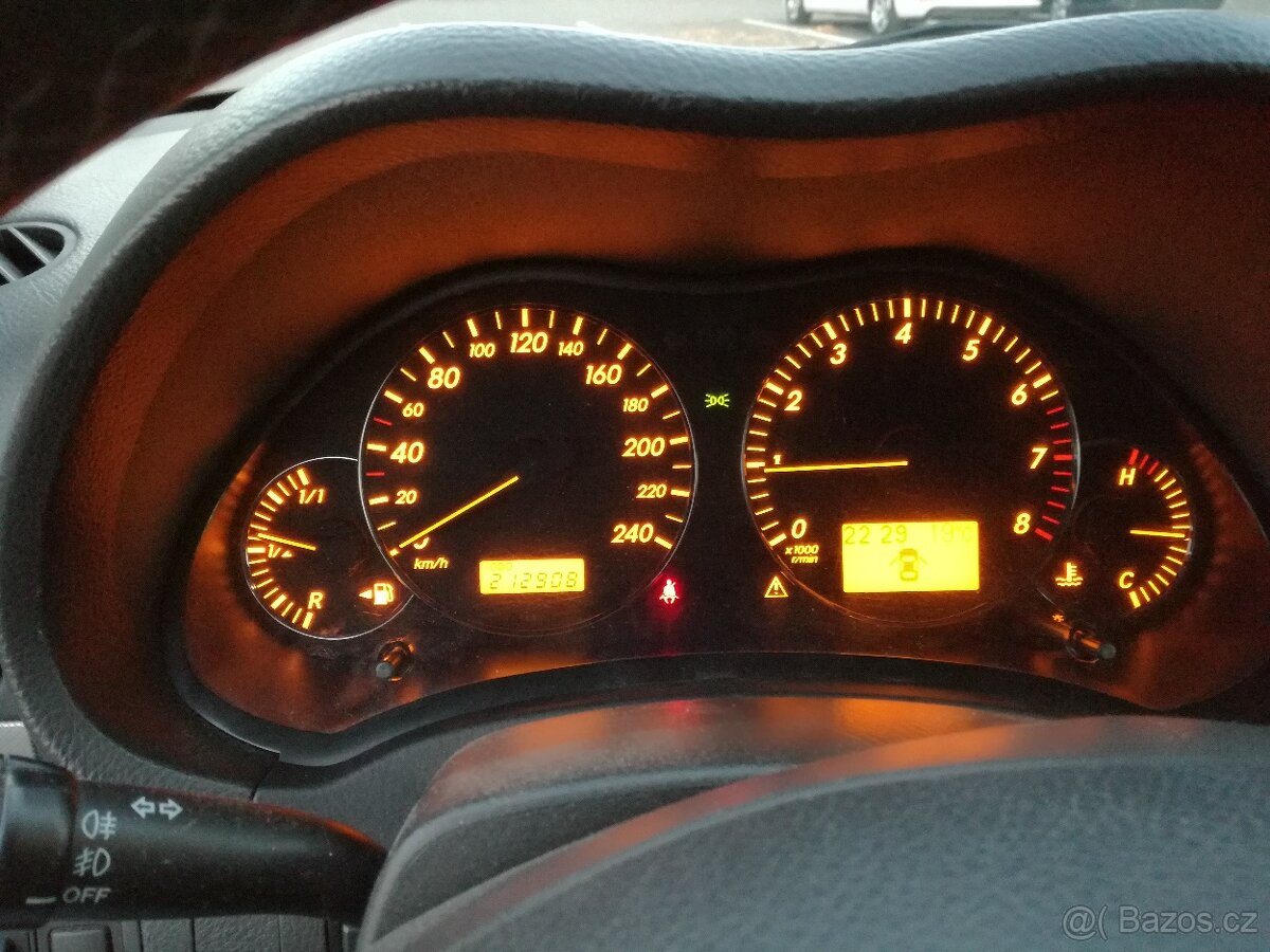 Osobní automobil Toyota Avensis 1,8 sedan - 13