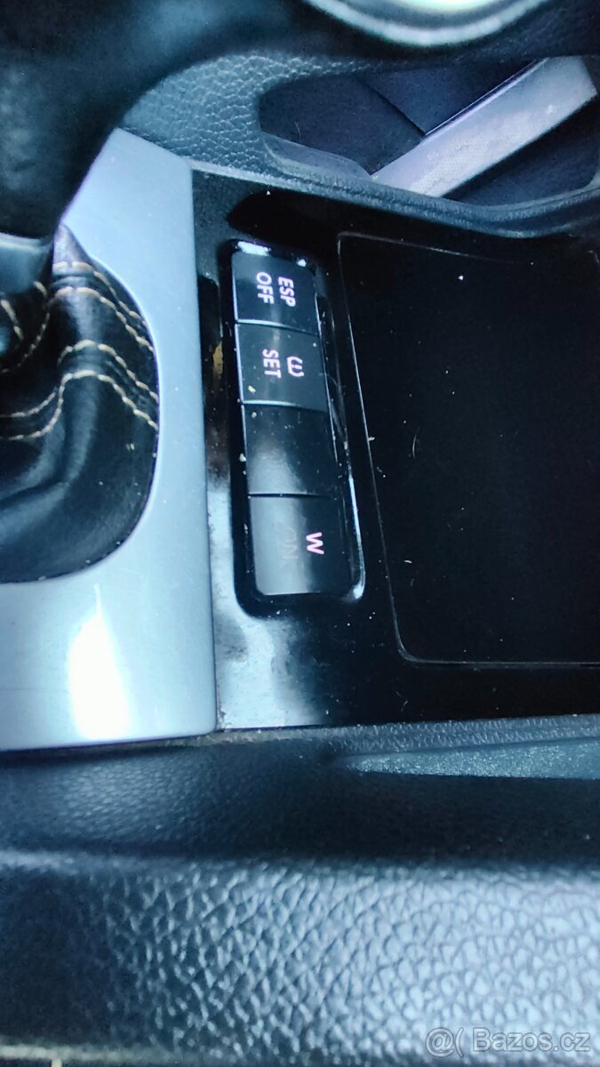 Volkswagen Eos 3.2 6-válec INDIVIDUÁL DSG - 13