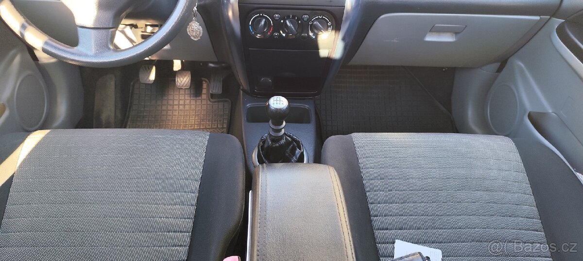 Suzuki SX4 - 13