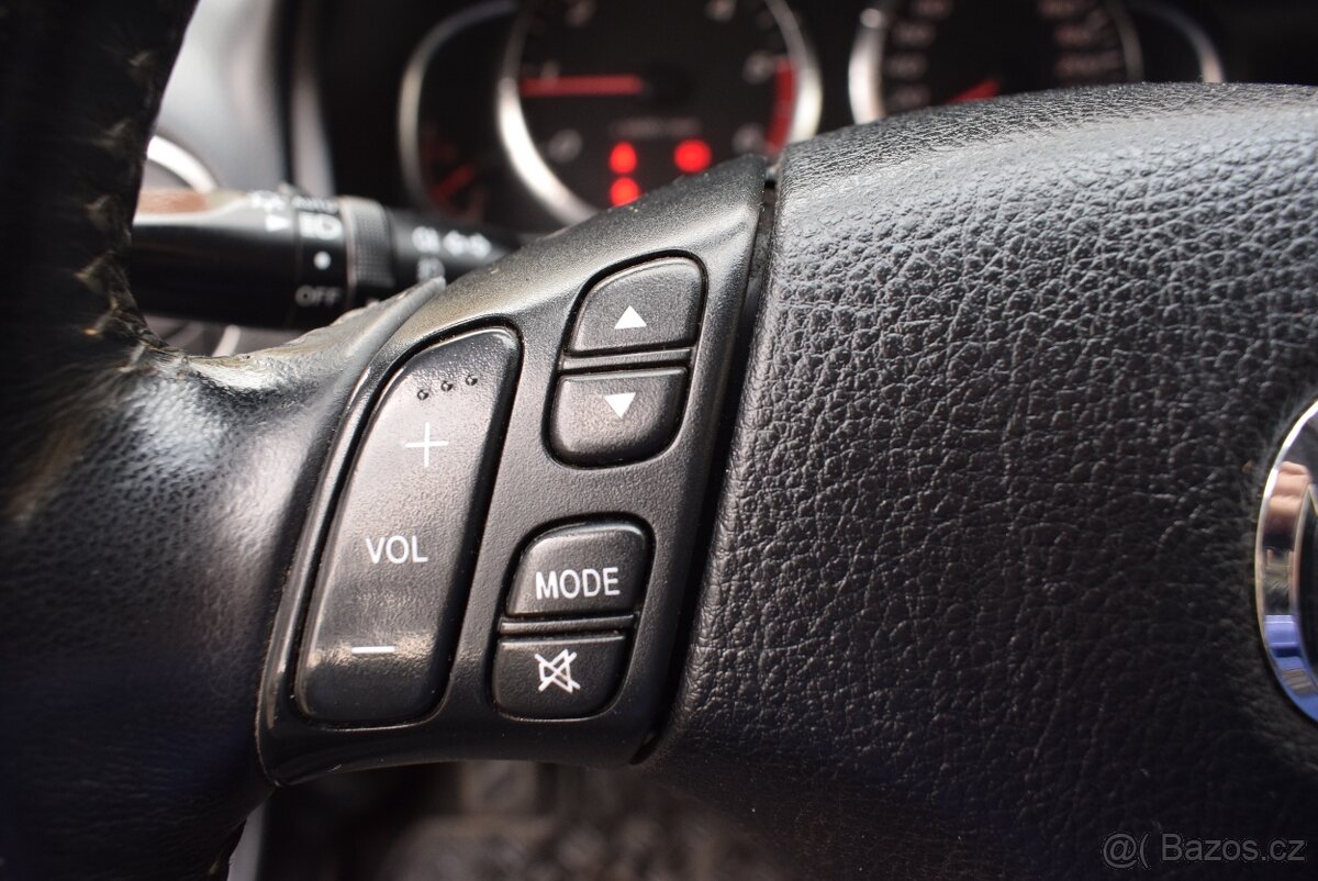 Mazda 6 2,0 MZR-CD PLNÁ VÝBAVA,SUPER STAV - 13