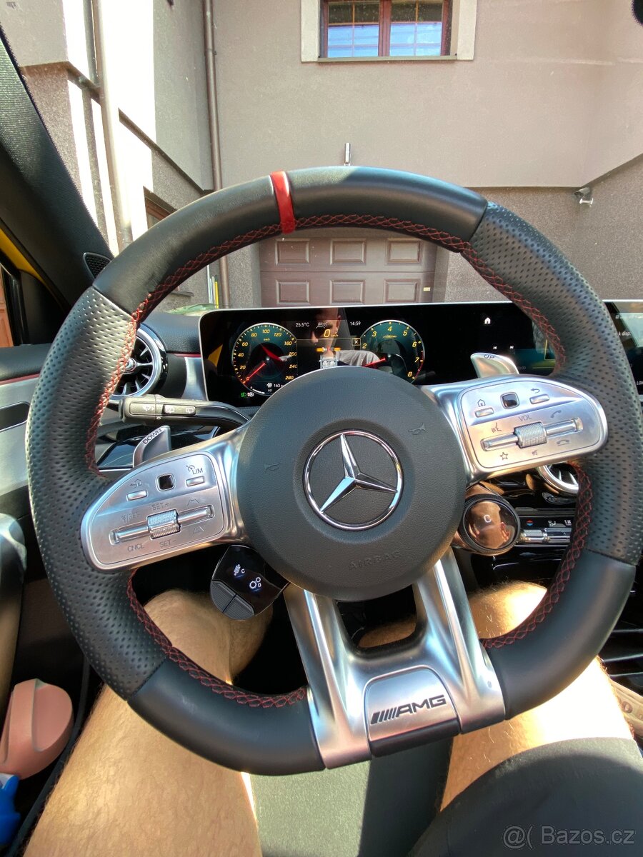 Mercedes Benz a35 AMG - 13