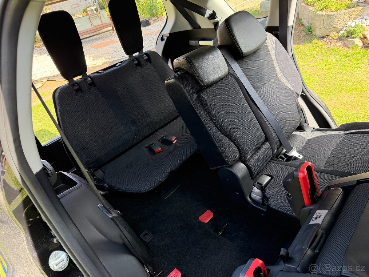 Peugeot 4007 2.2Hdi r.v. 2010 - 13