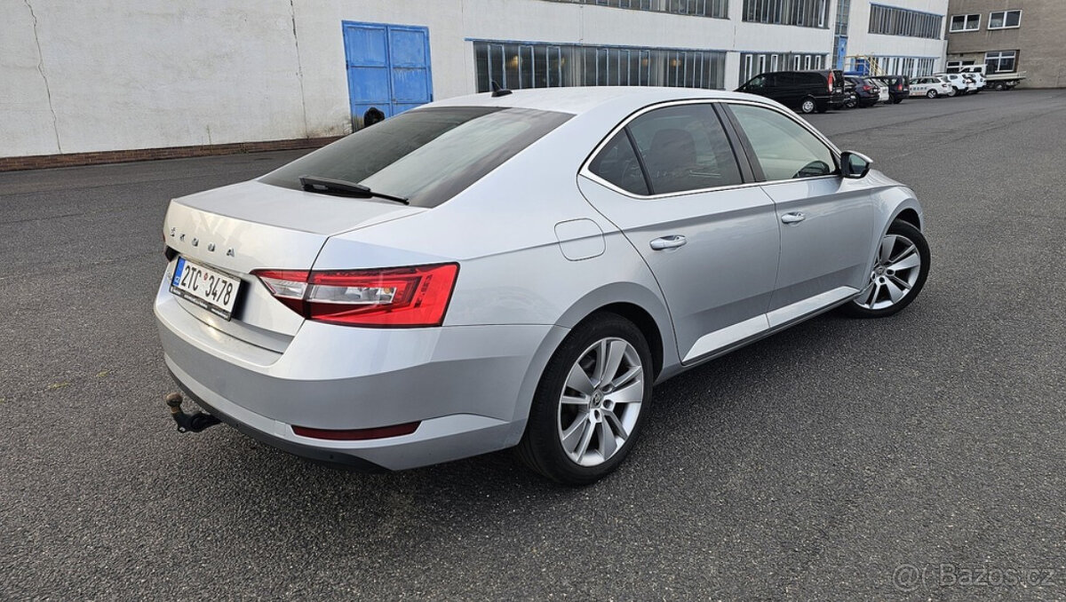 Pronájem Superb 2021 Taxi Bolt Uber 2.0 TDI automat - 13