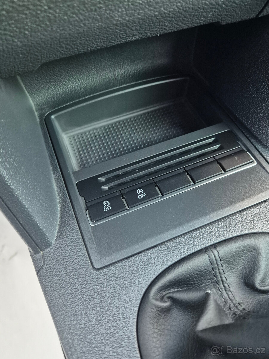 Volkswagen Touran 2.0 TDI 7 MÍST - 13