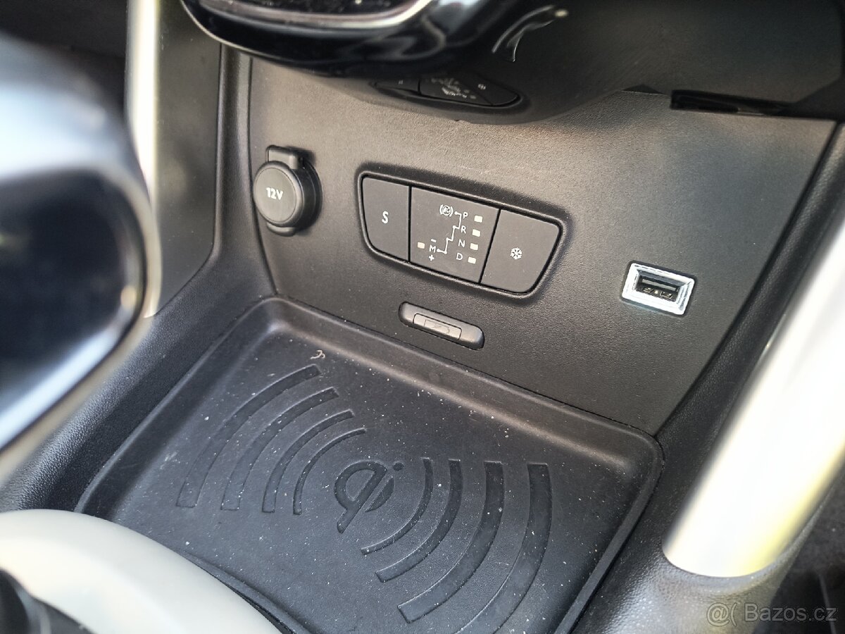 Citroen C3 aircros 1,2i,automat - 13