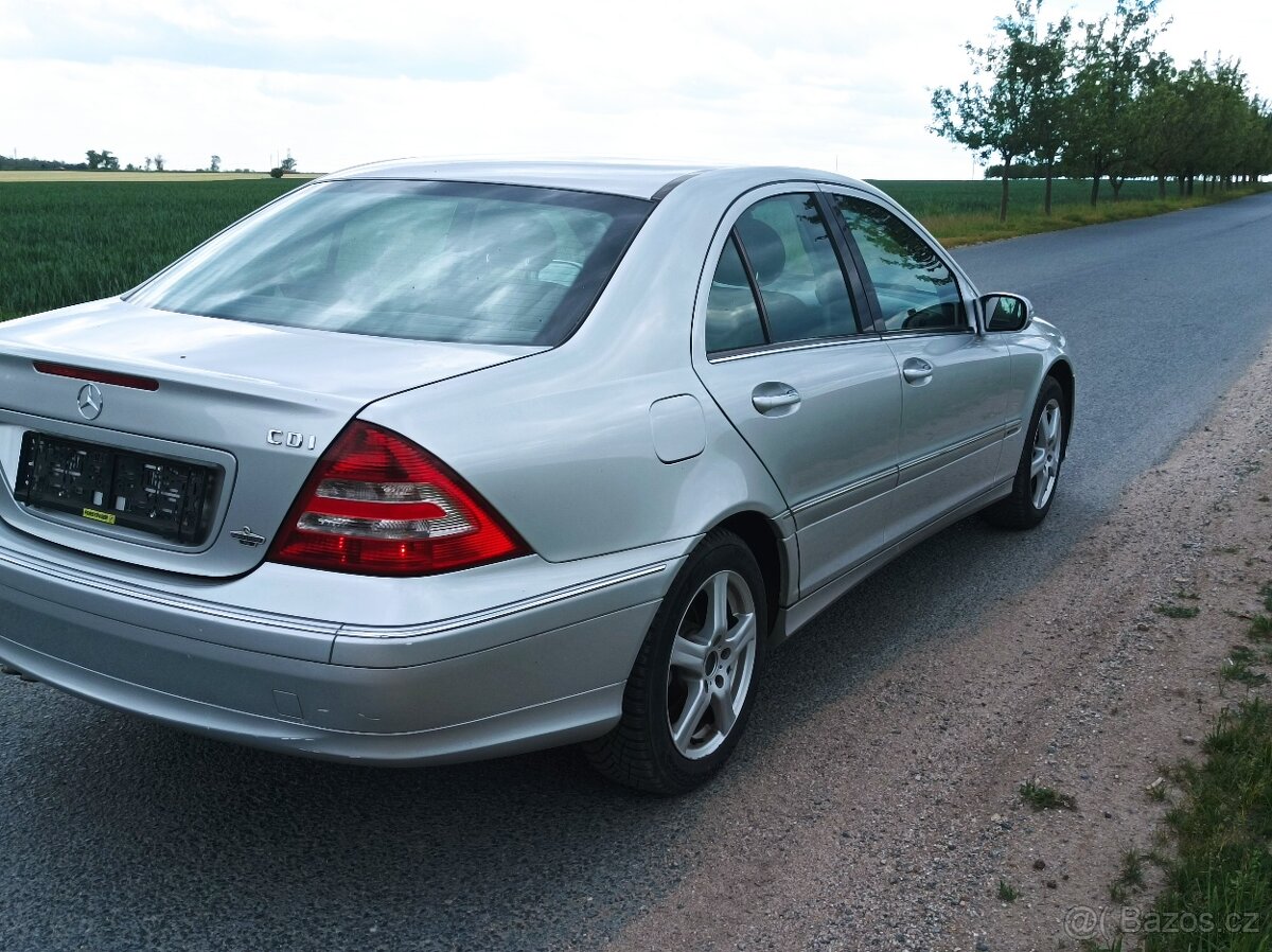 Mercedes Benz C200 cdi - 13