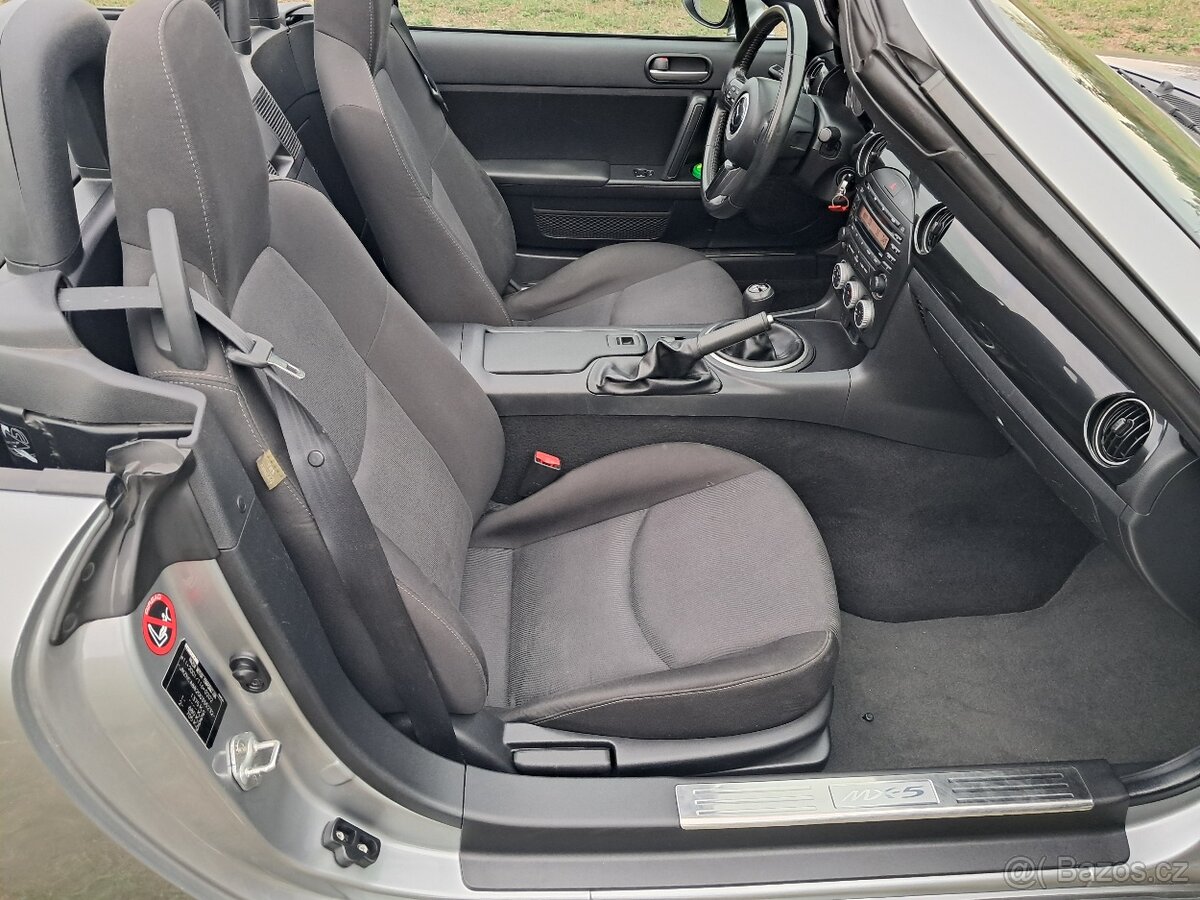 Mazda MX-5 NC 1.8 i 16V 93 kW - 13