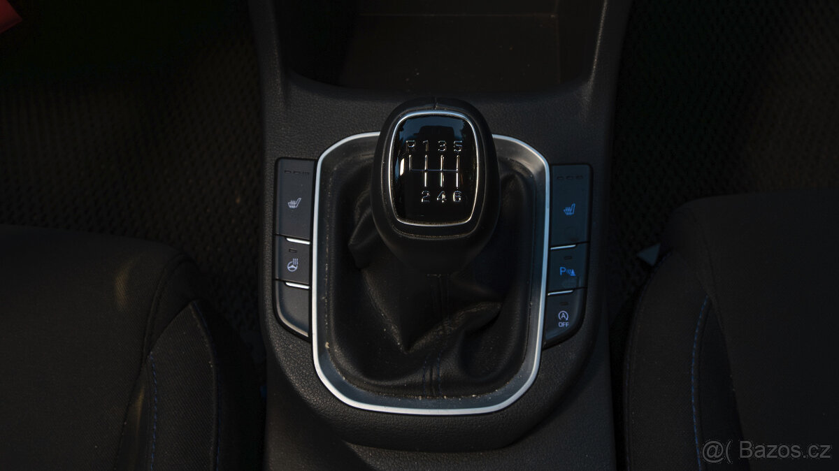 Hyundai i30 Kombi 1.4 T-GDI (140 koní) - manual - 13