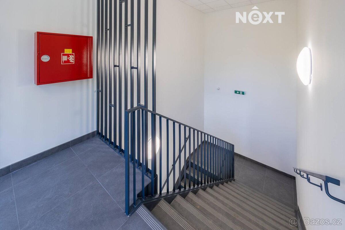 Pronájem komerční Kanceláře, 140㎡ - 13