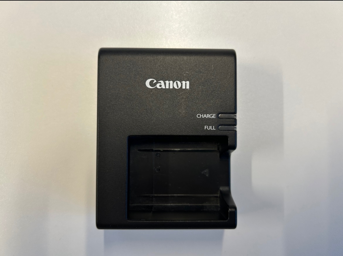 Canon EOS 1300D - 13