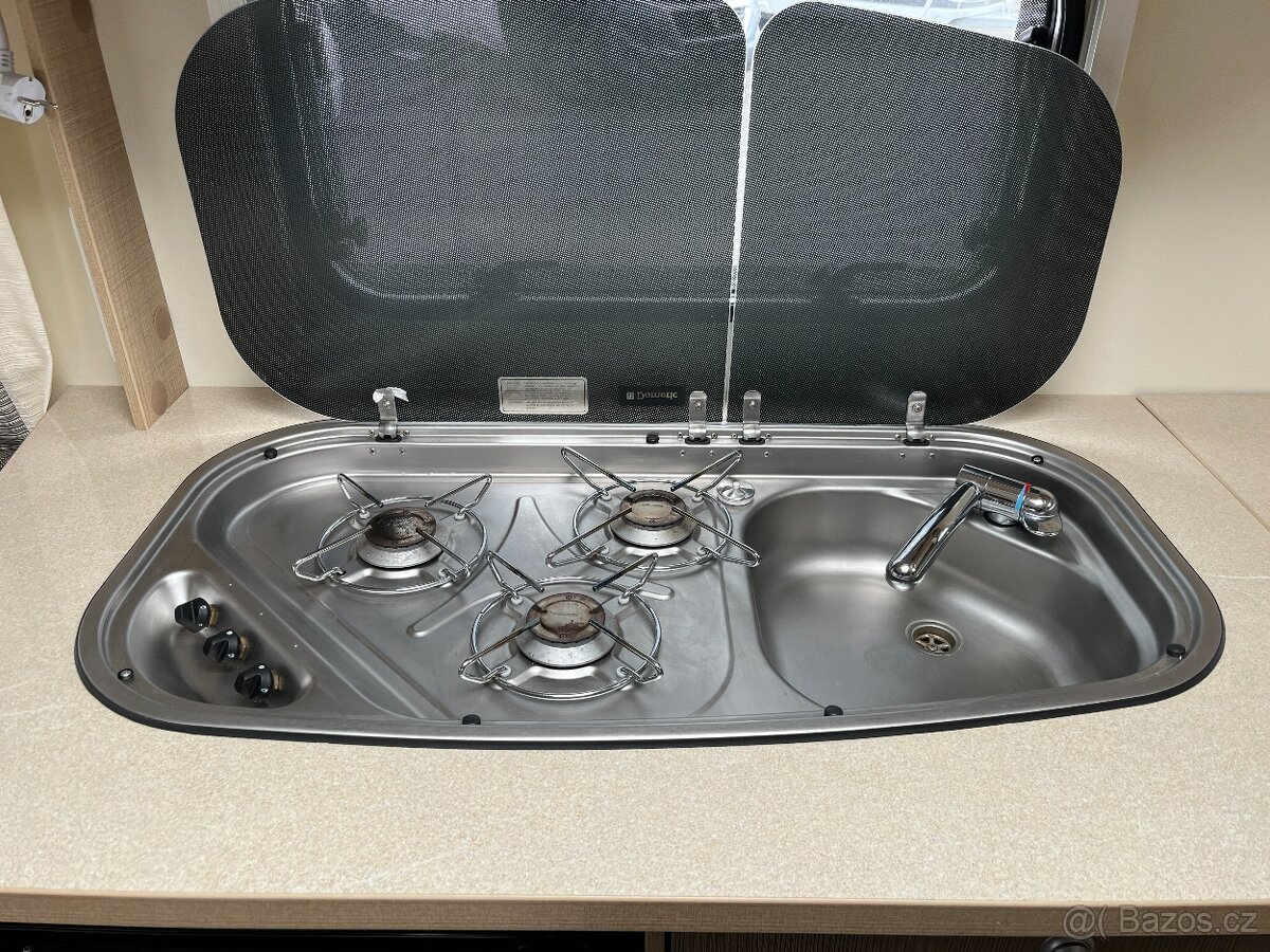 Karavan Bürstner 450 TS Premio, mover, markýza - 13