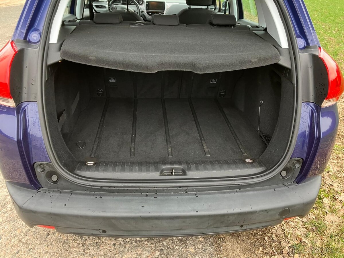 PEUGEOT 2008 1.2 60kW - 13