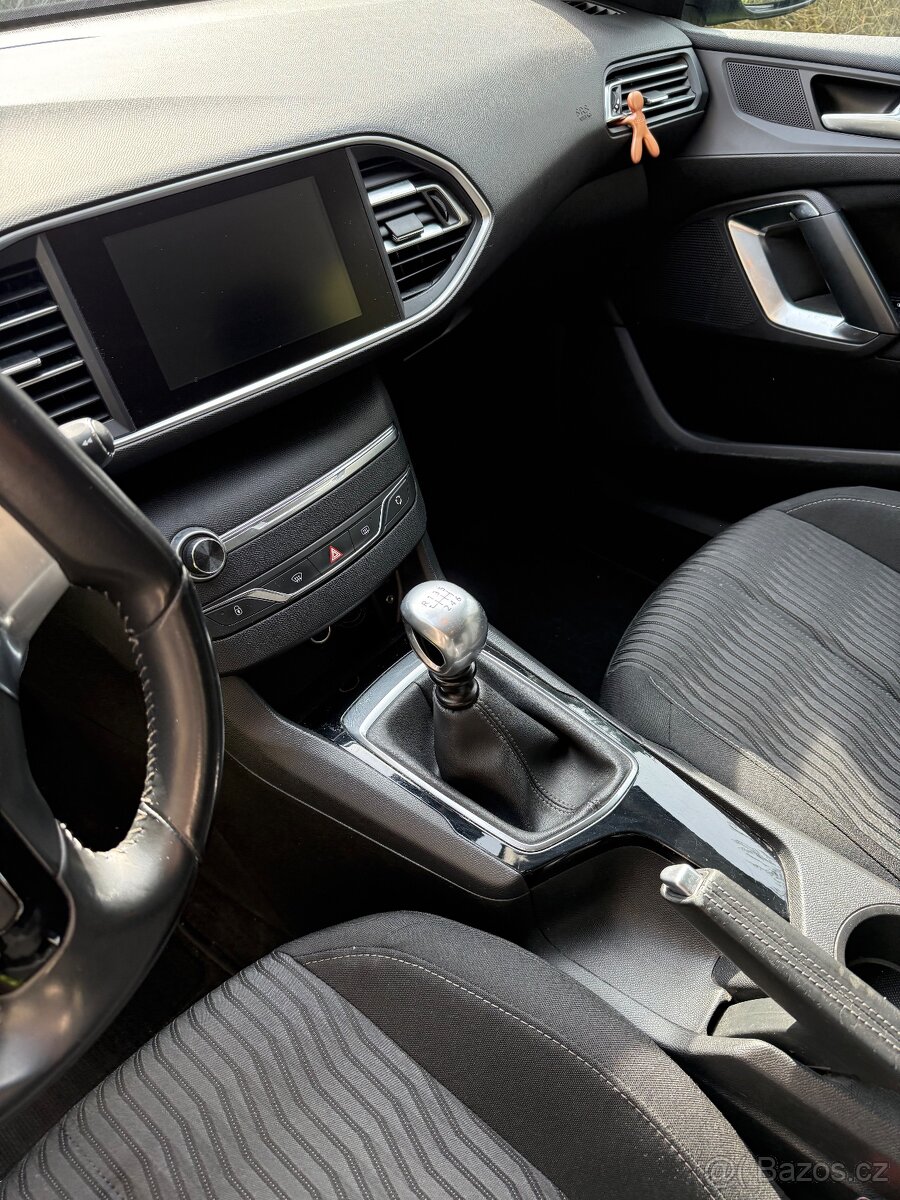 PEUGEOT 308 SW - 13