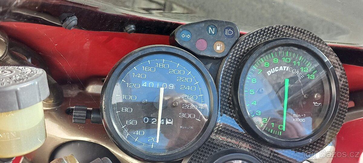DUCATI 748 - 13