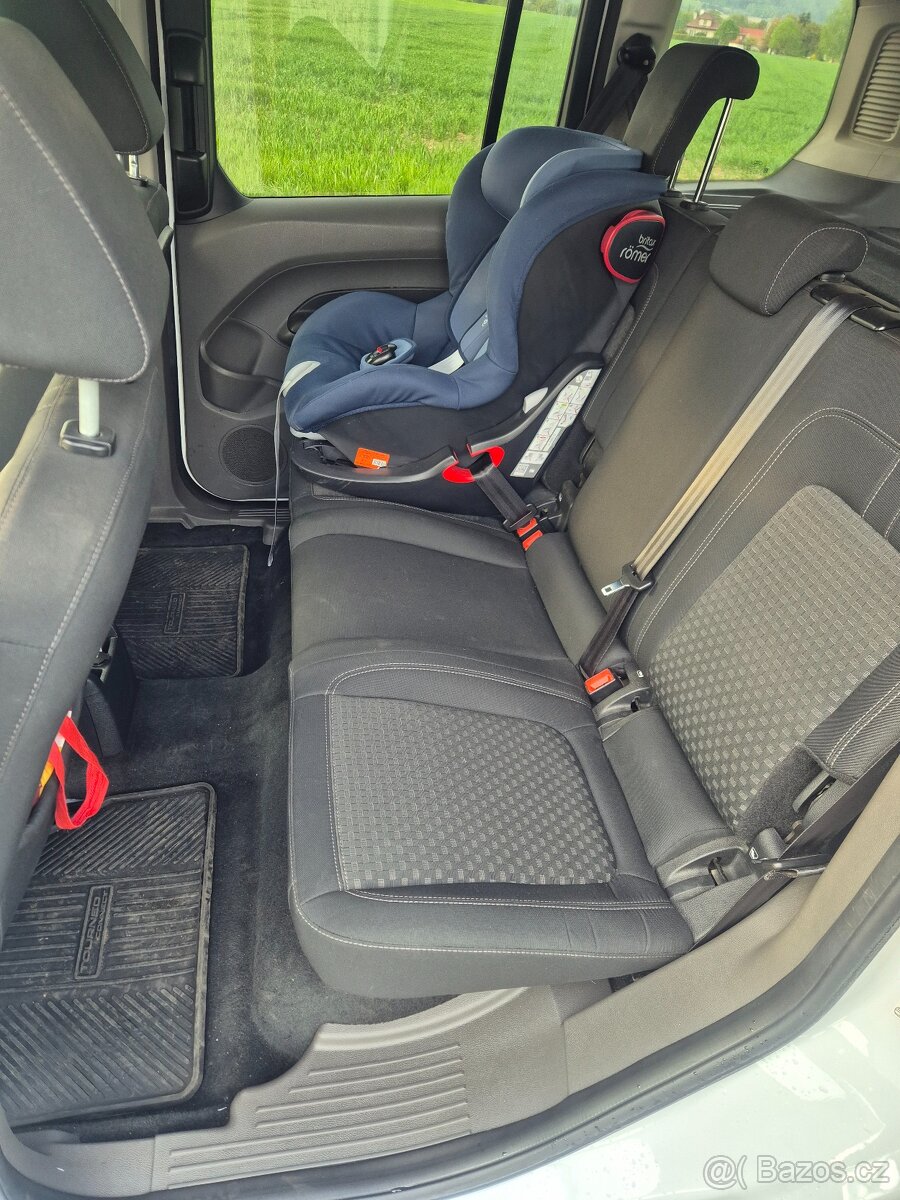 Ford Tourneo Connect - 13