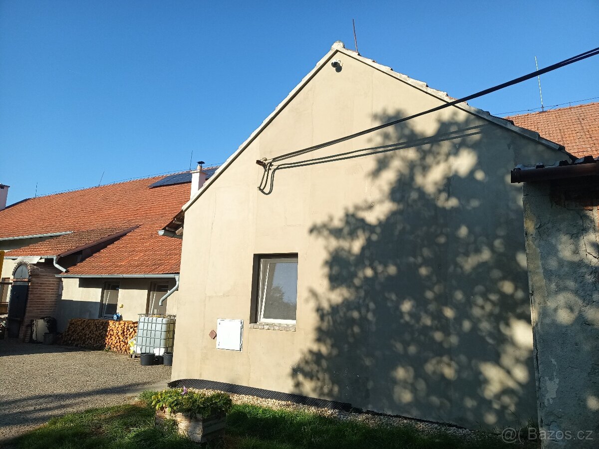 Kramolínský ranč – multifunkční budova - 13