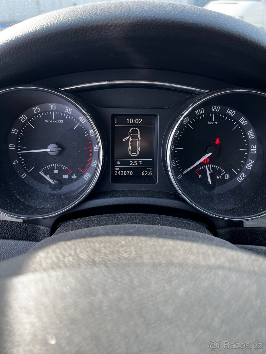 Škoda Superb combi - 13